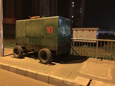 路燈停電，大型發(fā)電機出租應(yīng)對停電